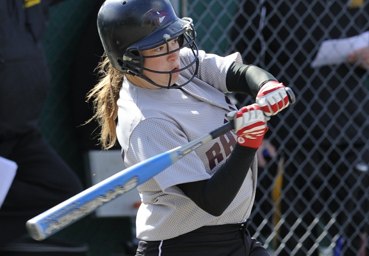 Softball Swept by Southern Connecticut in Friday's Doubleheader