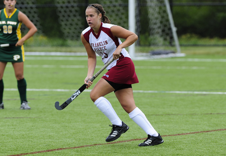Lauren L’Heureux Named to Northeast-10 Weekly Honor Roll