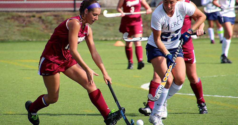 Four-Goal First Half Starts Field Hockey on Road to 6-1 Win Over SNHU