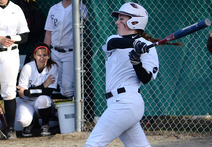 Softball Swept by Stonehill in Thursday DH