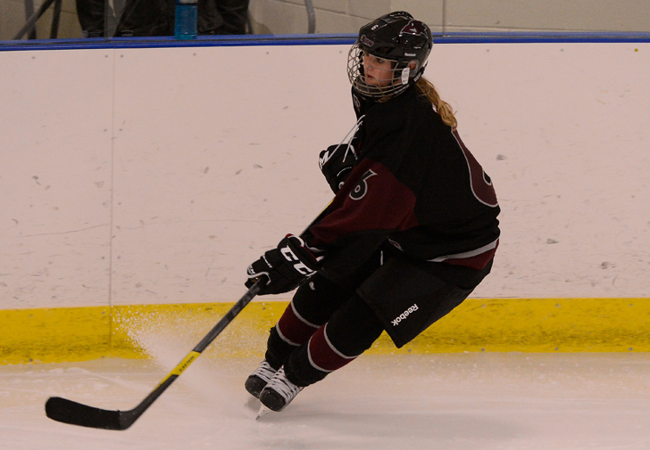 Early Hole Proves Too Deep; Women’s Ice Hockey’s Comeback Comes up Short at Massachusetts Boston, 4-2