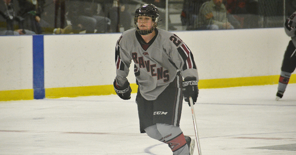 Brolsma Scores Twice, Women’s Ice Hockey Pours it On in Third, Rolls Through Plymouth State, 5-1