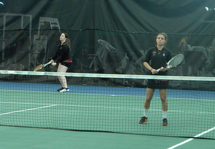 Women’s Tennis Nipped at New Haven 5-4