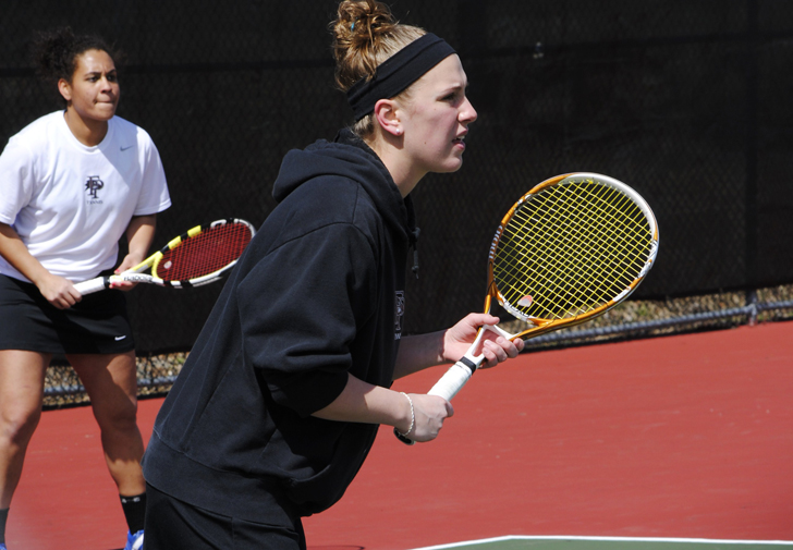 Rodgers Leads Way Again, Women's Tennis Notches 6-3 Win Over AIC