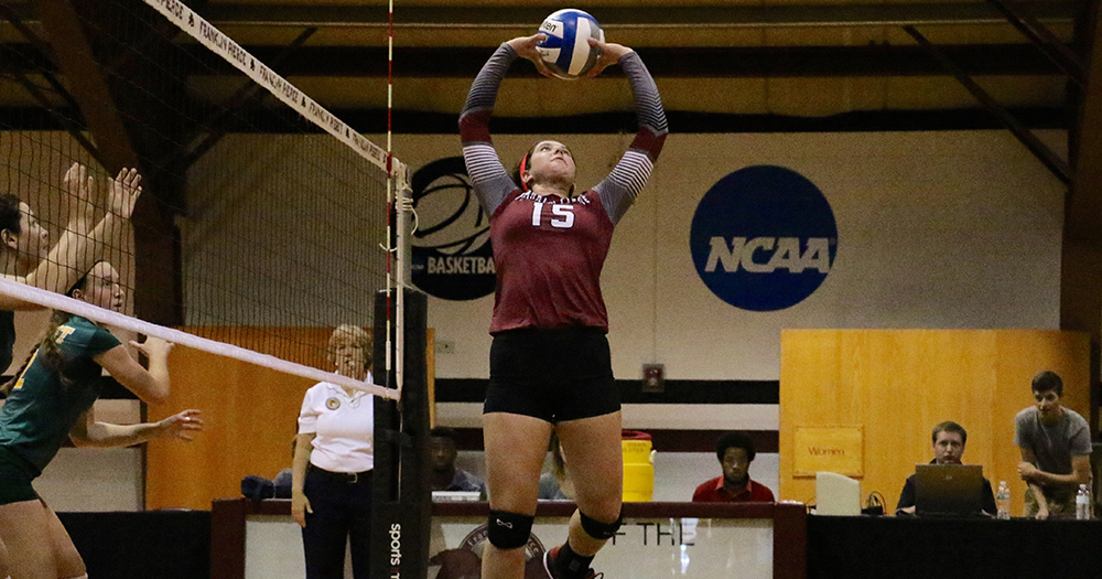 Volleyball Back on Winning Track, Snap Losing Streak with Sweep of Merrimack