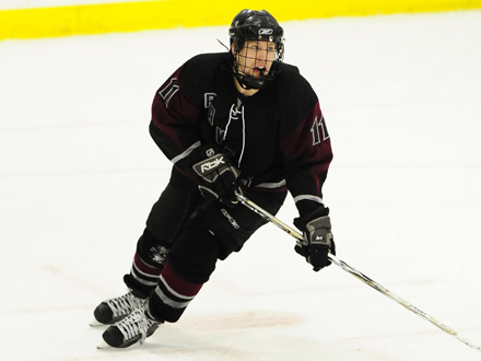 Ice Hockey Edged By Plymouth State, 4-3