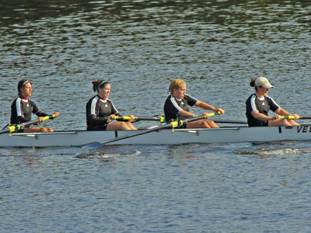 Rowing Teams Conclude 2010 Spring Season at Dad Vail Regatta this Past Weekend in Philadelphia