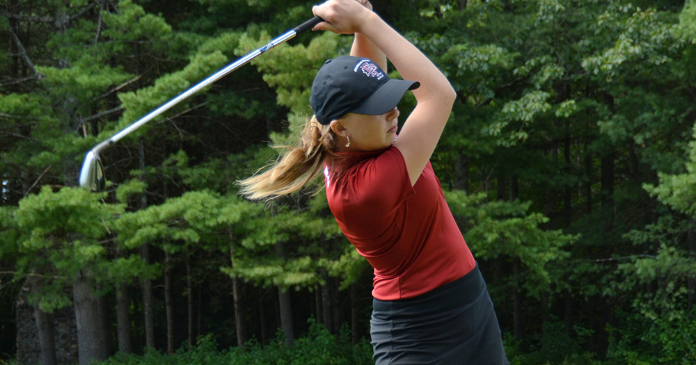 Schmidt cards 80, aids Women’s Golf to third place finish at LeMoyne Invitational