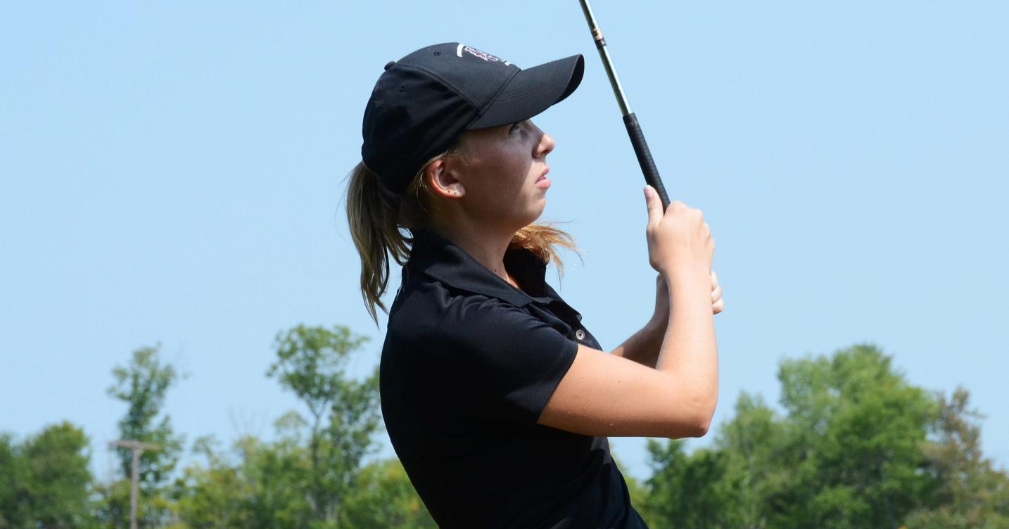 Women’s Golf hold top spot after day one at LeMoyne Fall Shootout