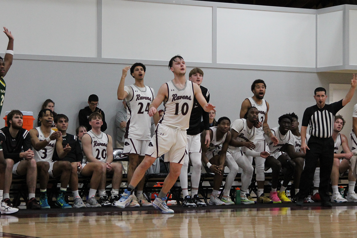 Strong Second Half Helps Men's Basketball Hang On for a 79-75 Victory at AIC